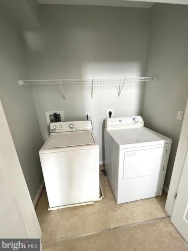 14506 Kylewood Way, Gainesville VA  20155-6233 exterior