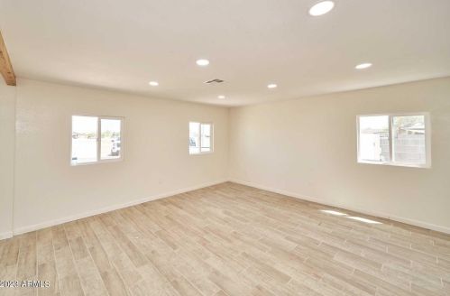 1811 Encinas Ln, Phoenix AZ  85040-1414 exterior