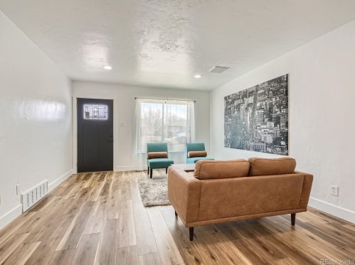 1251 Scranton St, Denver CO  80011-6409 exterior