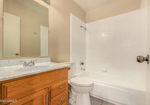 12414 44th Ln, Glendale AZ  85304-2307 exterior