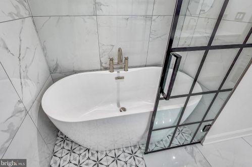 5619 2nd Pl, Washington DC  20011-2201 exterior