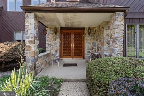 287 Ames Cir, Huntingdon Valley, PA 19006-7976