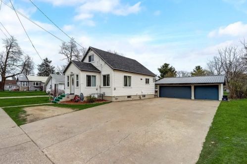 316 Union St, Mauston, WI 53948-1755