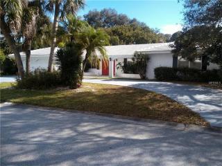 1891 Riviera Cir, Sarasota, FL 34232-3529