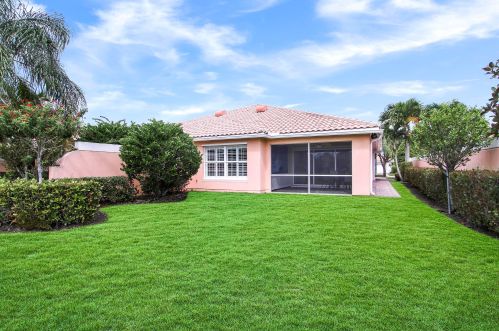 10422 Stratton Dr, Fort Pierce FL  34987-2318 exterior