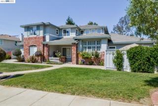 3888 Blackstone Ct, Hayward, CA 94542-1360