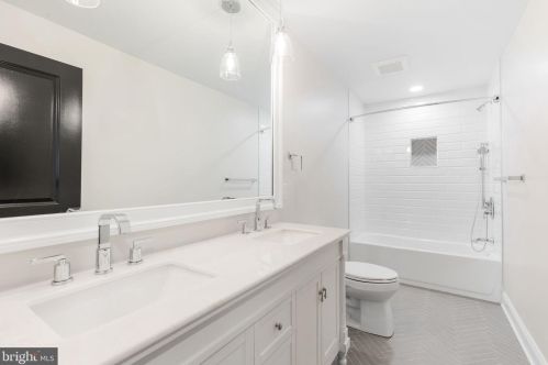 43 Paschall Rd, Wilmington DE  19803-4943 exterior