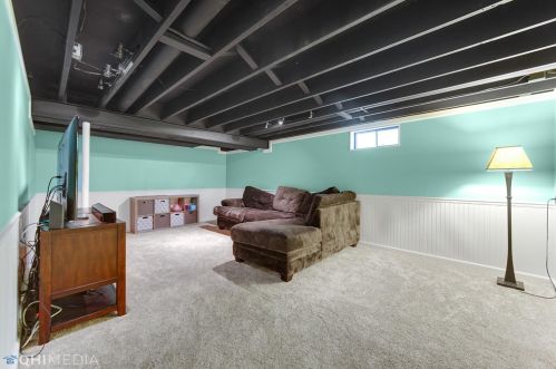 4102 Bloomingdale Ave, Valpo IN  46383-1914 exterior