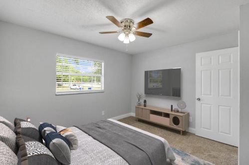 1171 27th Ave, Vero Beach FL  32960-4001 exterior