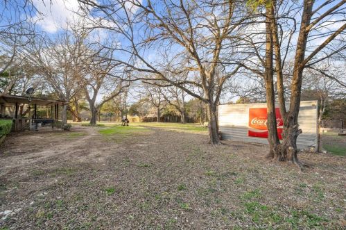 4951 Joe Wilson Rd, Midlothian TX  76065-4518 exterior