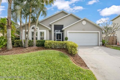 6561 Fawn Ridge Dr, Melbourne, FL 32940-6859
