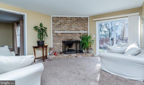 6203 Locust Ln, Navy Sup Dpt PA 17050-1975 exterior