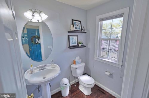 196 Maple Ct, Alburtis PA  18011-9592 exterior