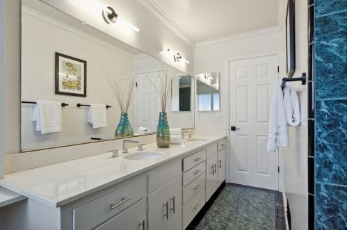 1276 Encina Dr, Millbrae CA 94030-2839 exterior