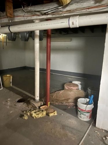 16 New York St, Worcester MA  01603-2358 exterior