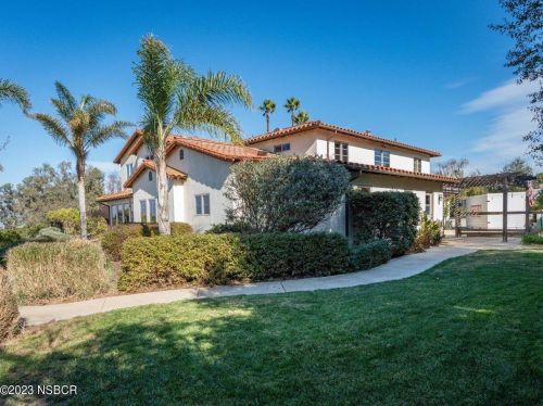 2114 Fallen Leaf Dr, Santa Maria CA  93455-5733 exterior