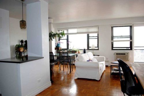 83-60 118th St, Jamaica, NY