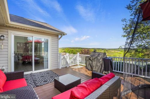 3509 Hardwood Ter, Spring Grove PA  17362-9104 exterior