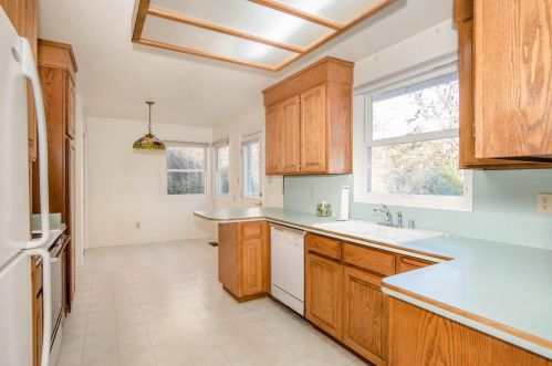 719 2nd St, Woodland, CA 95695-4809
