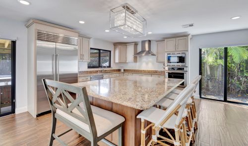 5112 Foxpointe Cir, Delray Beach FL  33445-4345 exterior