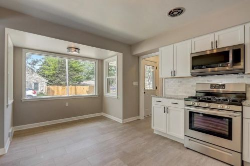 9332 Burleigh St, Milwaukee WI  53222-3550 exterior