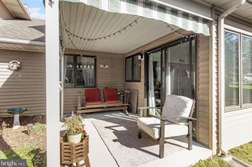 434 Deerfield Dr, Hanover PA  17331-5203 exterior