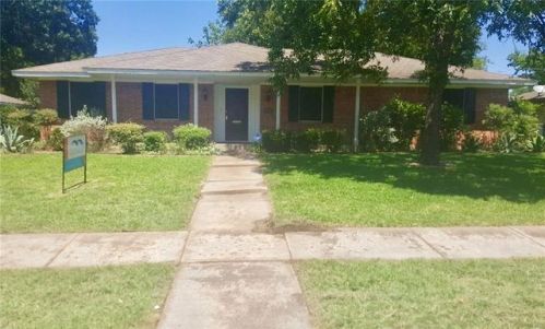 919 Birchwood Dr, Lancaster, TX 75146-1412