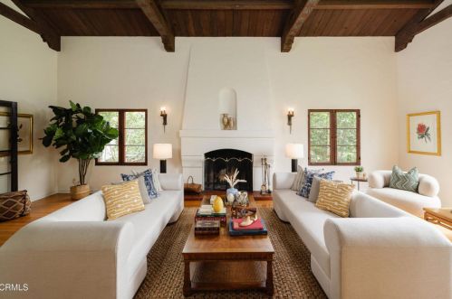 1765 Homewood Dr, Altadena CA  91001-2750 exterior