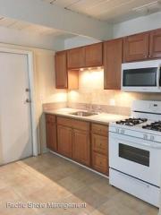 2225 Congress St, San Diego CA  92110-2915 exterior