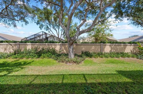 7447 Viale Angelo, Delray Beach FL  33446-3766 exterior