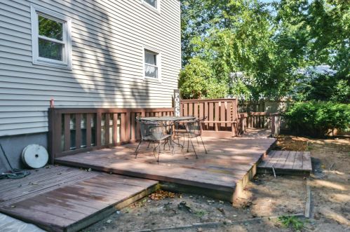 32 Fairview Ave, Nashua NH 03060-4105 exterior