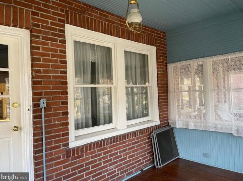 322 Mount Vernon St, Lansdale, PA 19446-3508