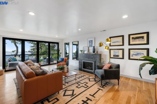 3550 Klamath St, Oakland CA 94602-4126 exterior