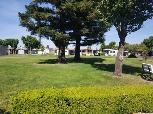 39 Clipper Ln, Modesto CA  95356-1711 exterior