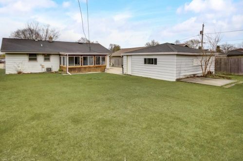 6209 Indiana Ave, Cudahy WI 53110-2871 exterior