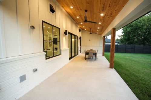 1509 El Campo Dr, Dallas TX 75218-3523 exterior