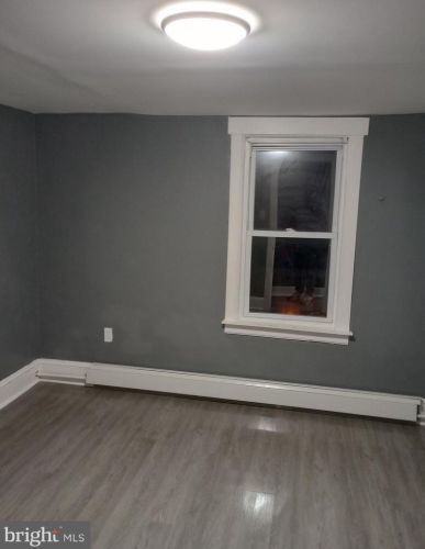 541 Billings Ave, West Deptford NJ  08066-1161 exterior