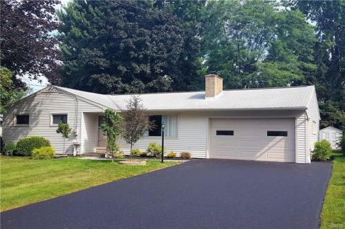 2707 Colvin St, Syracuse, NY 13224-2247