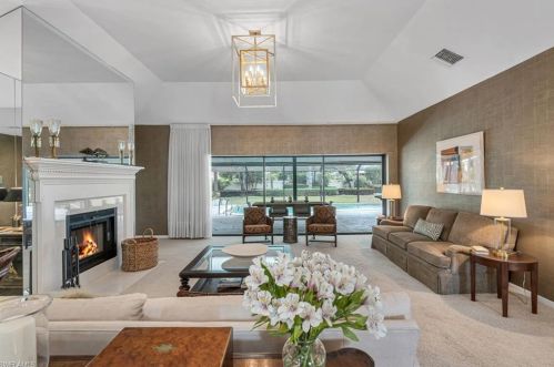 135 Edgemere Way, Naples, FL 34105-7108