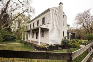 745 Jackson Valley Rd, Oxford, NJ 07863-3328