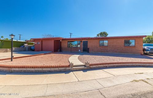 7110 32nd Pl, Tucson, AZ 85710-5767