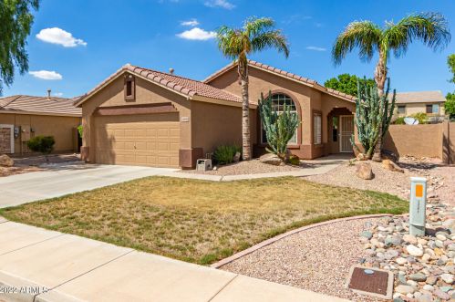 13392 Port Royale Ln, Sun City, AZ 85379-6583