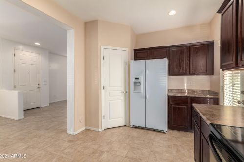 123 Catclaw St, Gilbert AZ 85233-6804 exterior