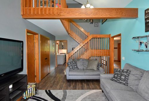 421 10th Ave, Faribault MN  55021-6433 exterior