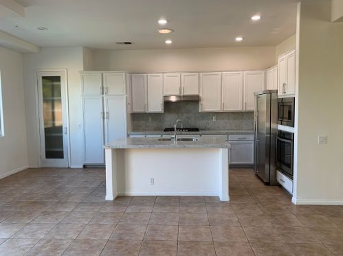 43742 Parkway Esplanade, La Quinta CA  92253-4017 exterior