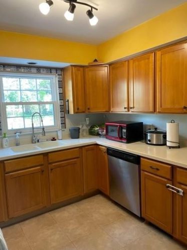 1025 Newbury St, Ripon WI  54971-1838 exterior