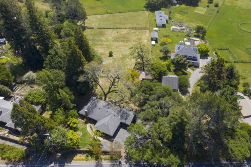 6499 Lone Pine Rd, Sebastopol CA  95472-5622 exterior