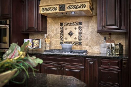 2940 Capetanios Dr, Folsom CA  95762-4601 exterior