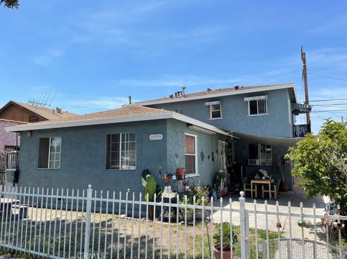 10755 State St, Lynwood, CA 90262-1824