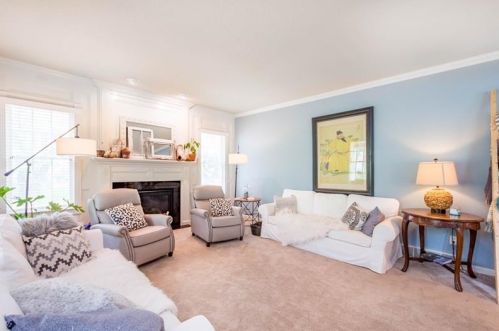 5802 Longview Cir, Bridgeville PA  15017-1277 exterior